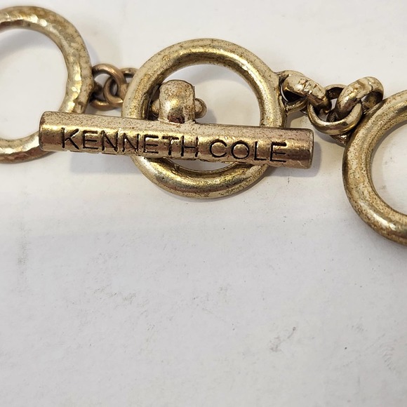 Kenneth Cole Reaction Gold Tone Round Link Necklace Faux Turquoise Toggle Clasp - Picture 5 of 6